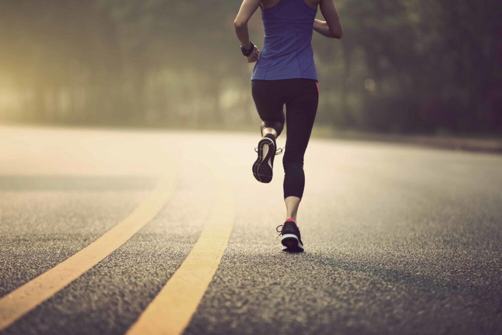 faire du jogging pour perdre du poids sur le ventre et les côtés